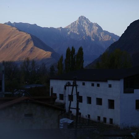 Soncho Kazbegi Hotel Buitenkant foto
