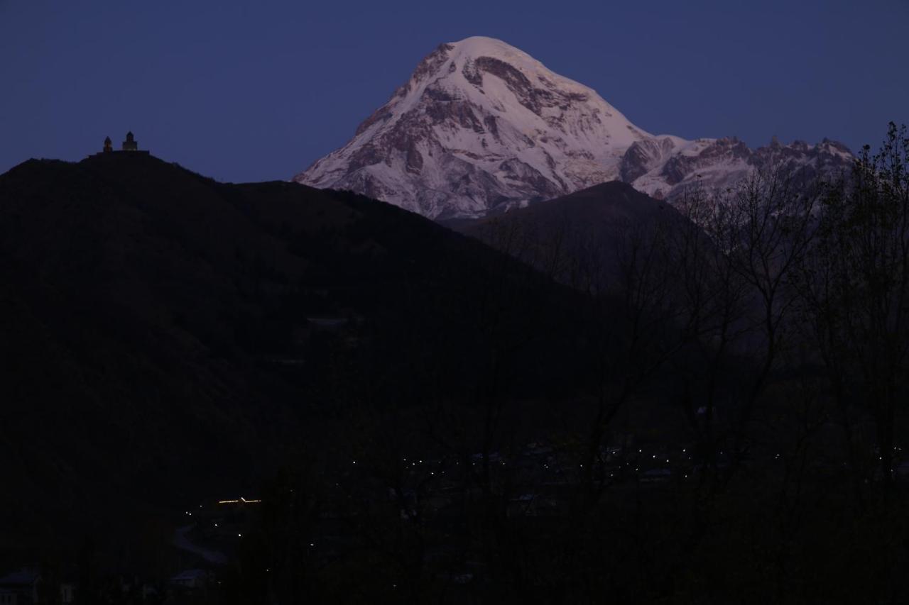 Soncho Kazbegi Hotel Buitenkant foto